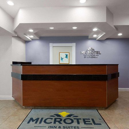 Microtel Inn And Suites - Zephyrhills Exterior photo